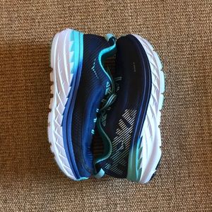 Hoka Bondi 5. Medieval Blue/Radiance Blue